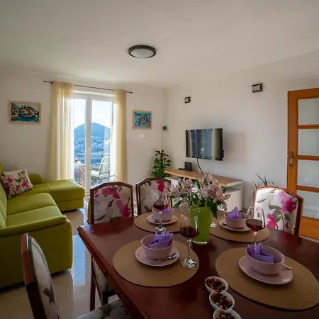 Harmonie - Free Parking Apartment *