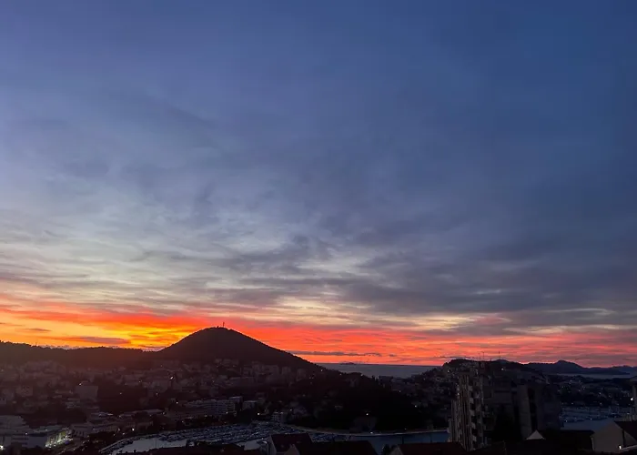 Harmonie - Free Parking *