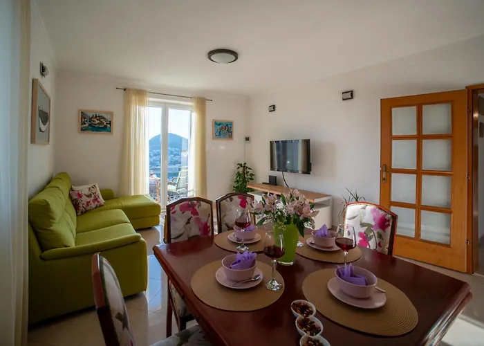 Harmonie - Free Parking Apartment *