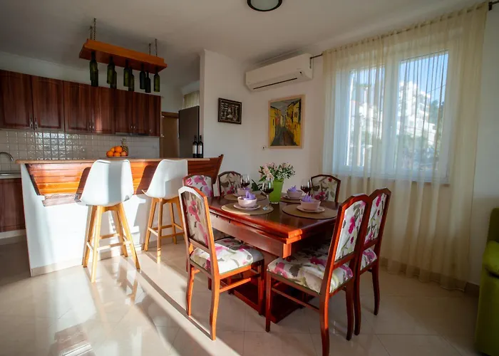 Harmonie - Free Parking *